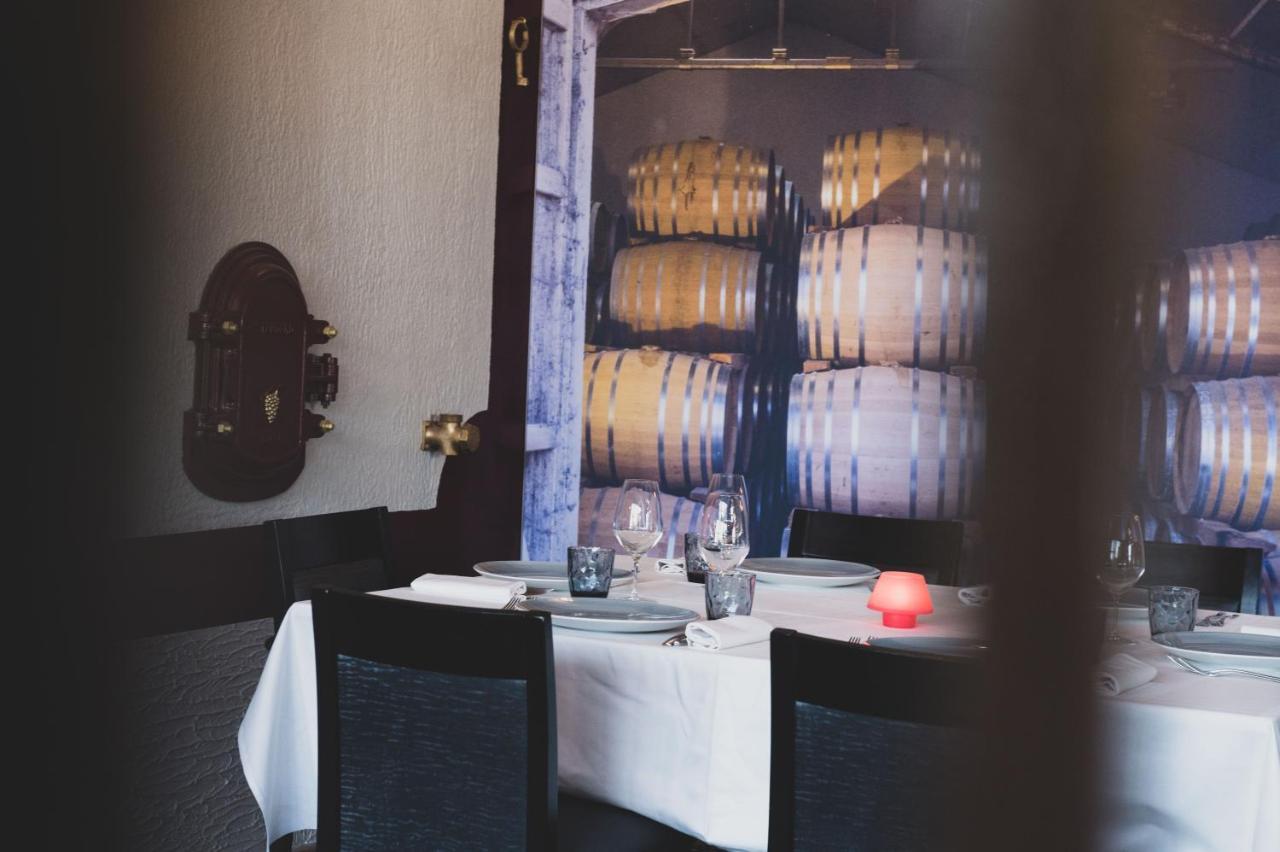 Logis Hotel Restaurant L'Essille Bassac Exteriör bild